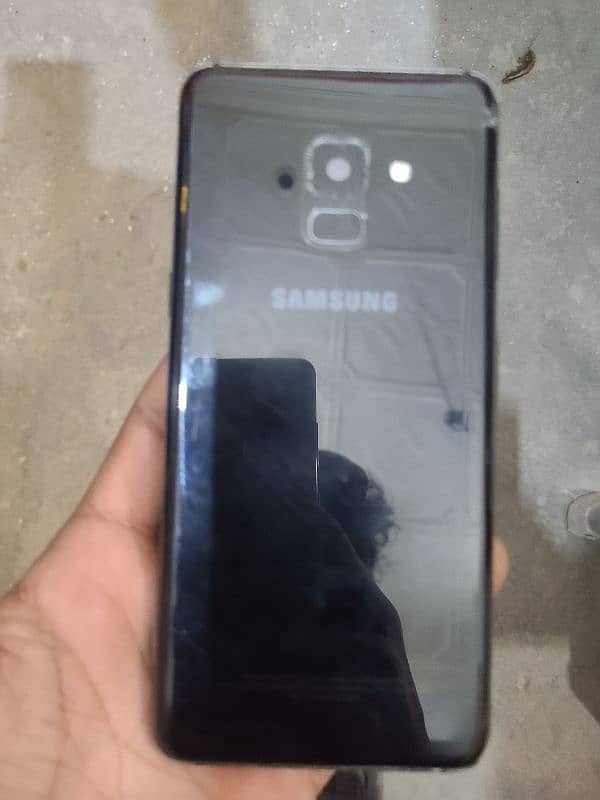 Samsung A8 1