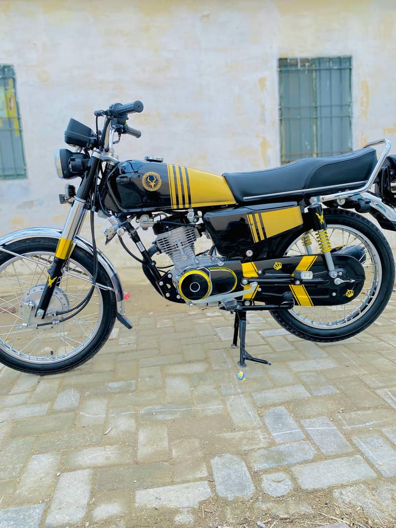 Honda CG 125 (2023) (03037282544) 0