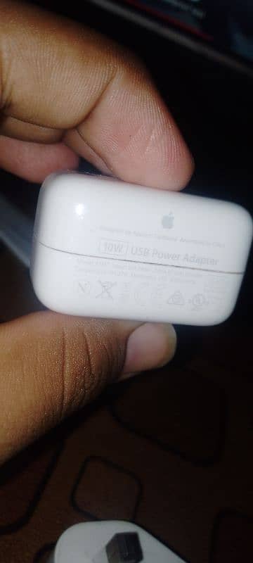 Original Apple charger 3