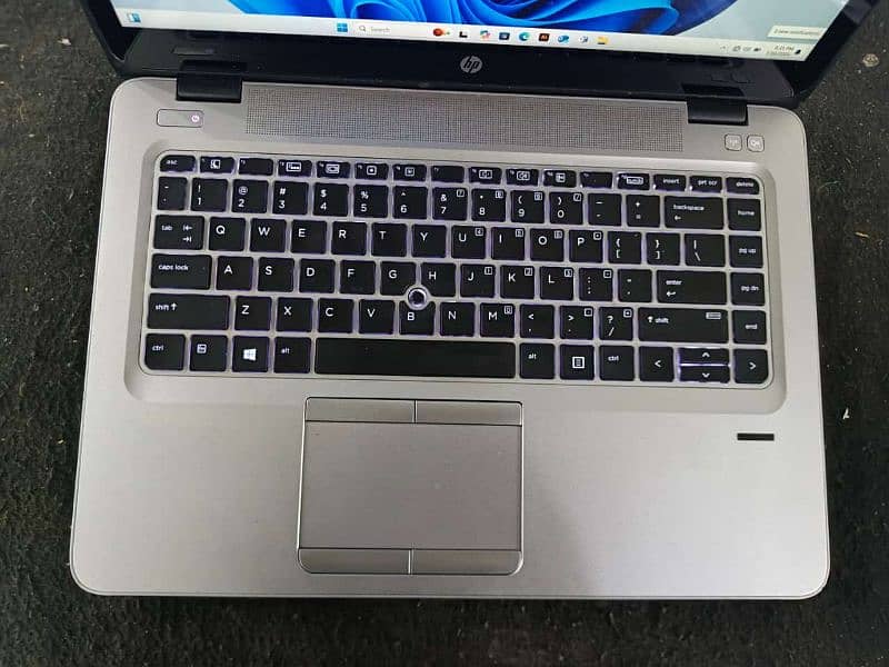 SELLING MY HP ELITEBOOK 840  GR (TOUCH ) 1