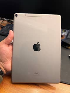 iPad pro 10.5 2nd gen 256gb