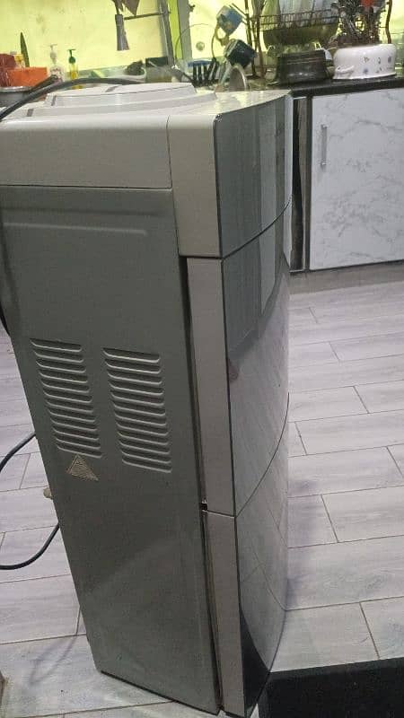 water dispenser 3