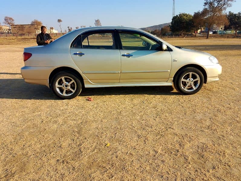 Toyota Corolla Altis 2006 4