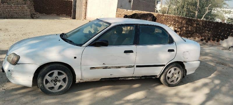 Suzuki Baleno 2004 10