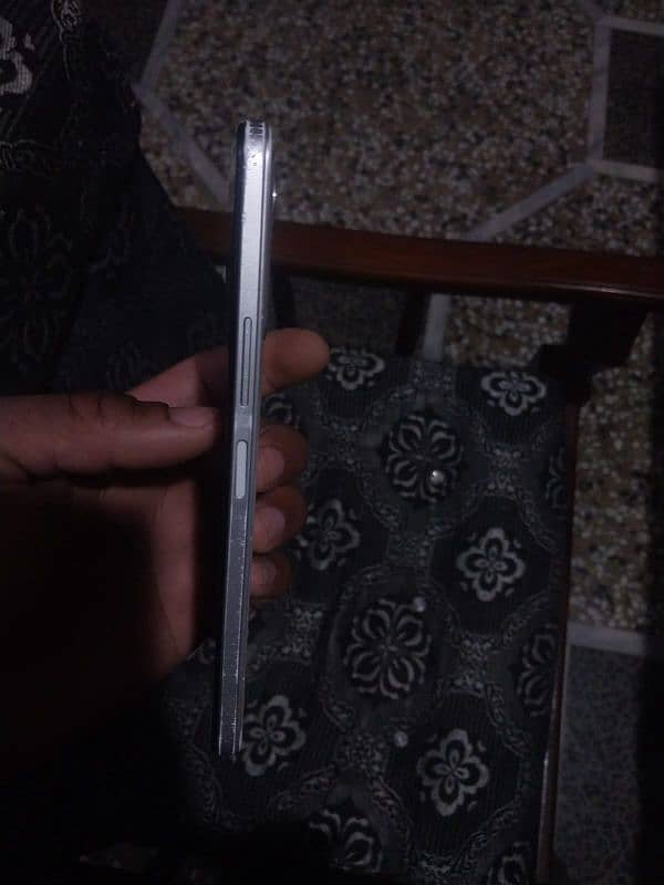 Infinix Phone 3