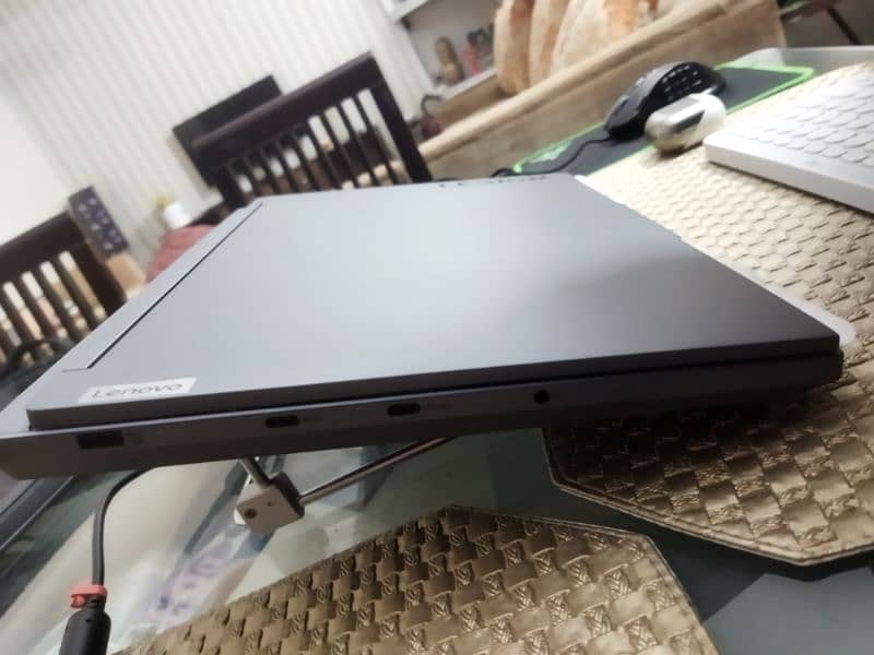 Gaming laptop 3