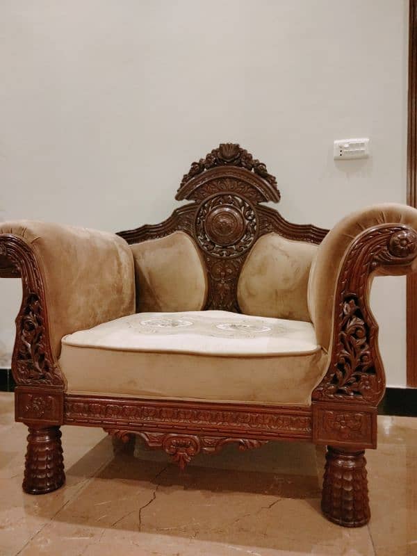 Dewan sofa 1