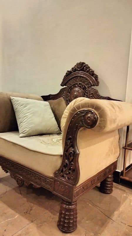 Dewan sofa 4