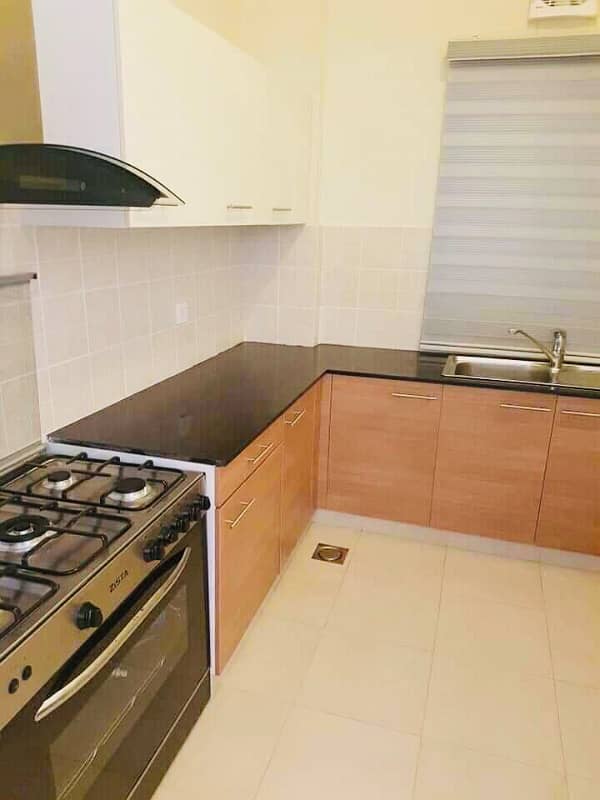 2bedroom luxury Apartment/flat Availble for Rent 03073151984 5