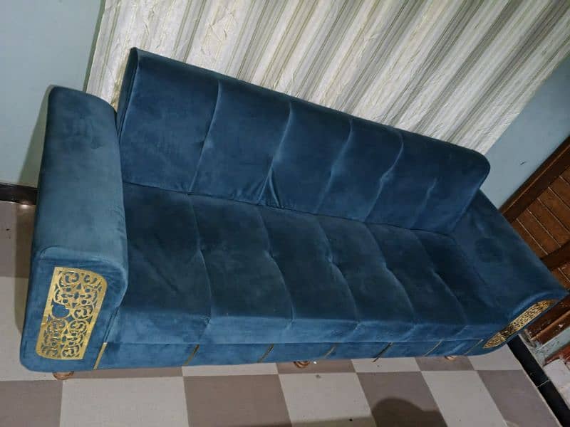 Sofa Come Bad 2