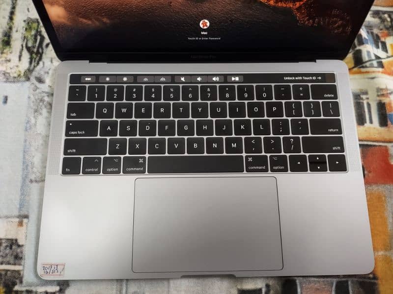 MacBook pro 2017 16 512 core i7 0