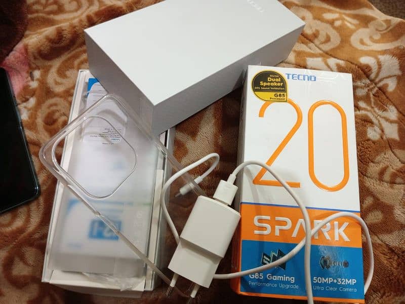 Tecno spark 20 2