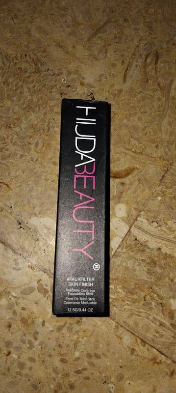 huda beauty stick foundation 2