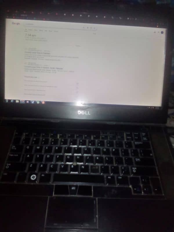 Laptop Dell core i7 Ram 6gb Nvidia 1gb hard drive 250gb 1