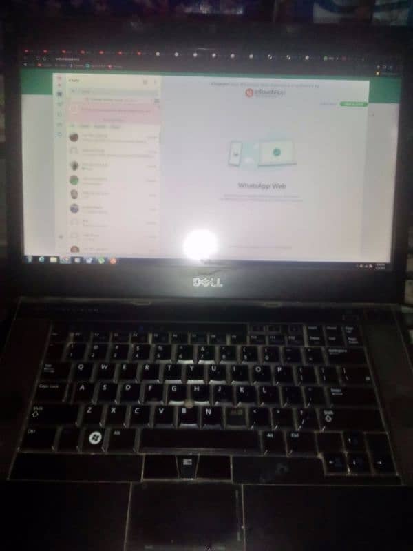 Laptop Dell core i7 Ram 6gb Nvidia 1gb hard drive 250gb 3