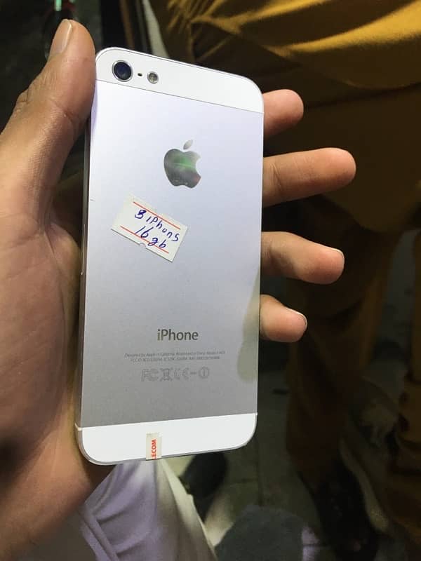 I phone 5 non pta 16 gb no open repair all okay 0