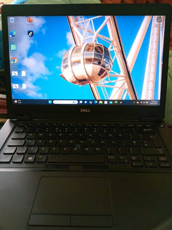 Dell Latitude 5490 core i5 8th generation ram 8/256 backlight keyboard 0