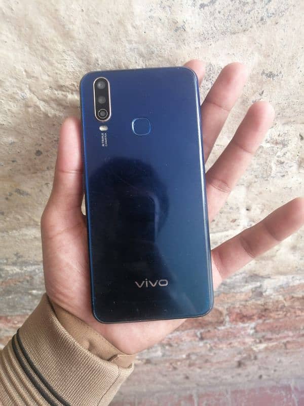 Vivo y17 4gb 64 1