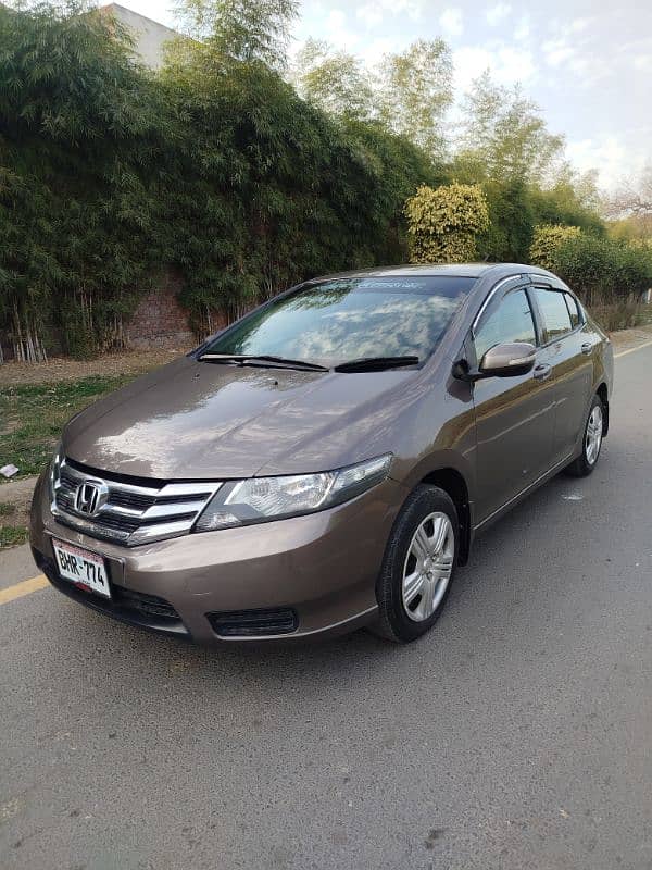 Honda City IVTEC 2017 immaculate condition. 17