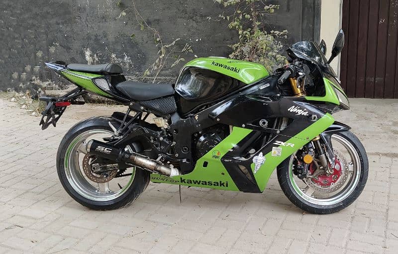 Kawasaki Zx7r for sale 3