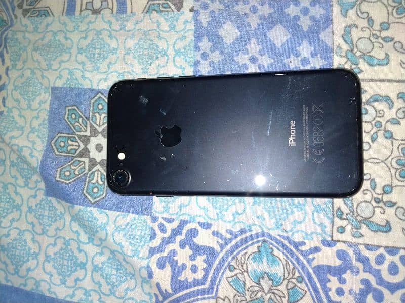 iphone 7 black color 10/10 0