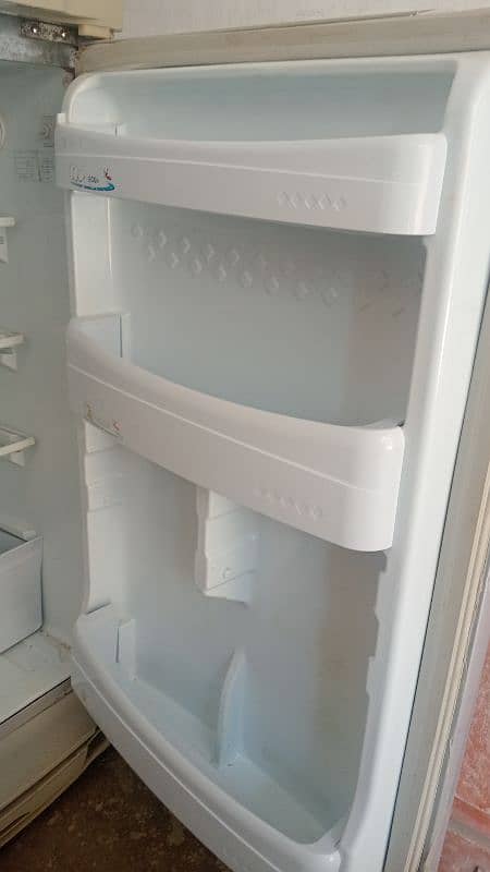 Pel Refrigerator For Sale ( Used ) 5