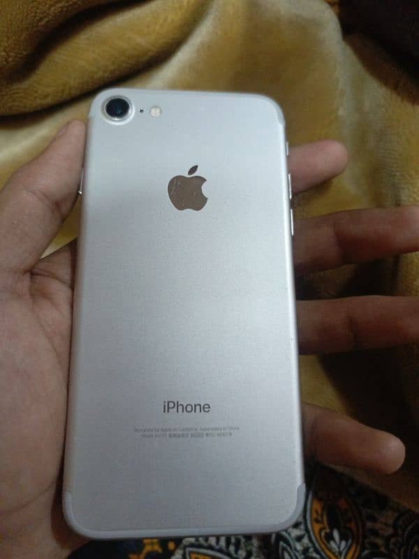 I phone 7 sale final 12000 1