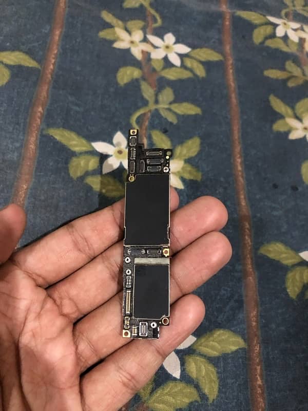 iphone xr 64 gb icl board 0