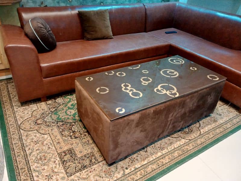 leather corner sofa plz call 03124049200 3