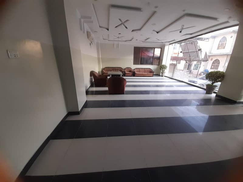 Full Building For Rent 30000 SQFT Space Available for office, software house , IT Companies Universities Main Murree Road Near Comittee Chowk Rawalpindi 8