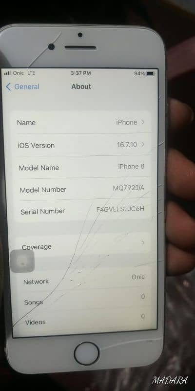 I phone 8 64 JB . non PTA 4