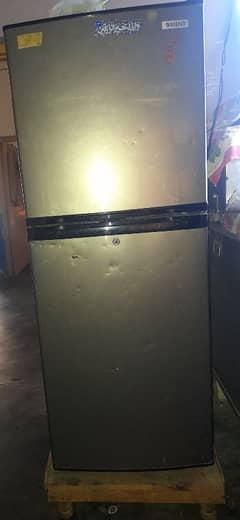 Medium size Refrigerator for sale Orient