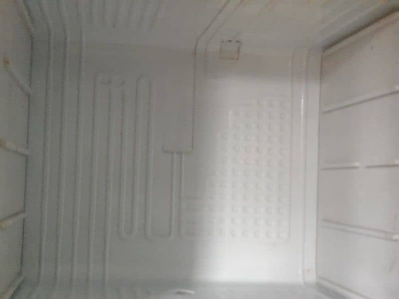 Dawlance Medium size fridge model 9188WBES 15