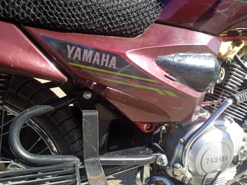 Yamaha YB 125Z 2021 10