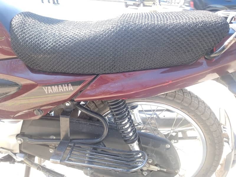 Yamaha YB 125Z 2021 13