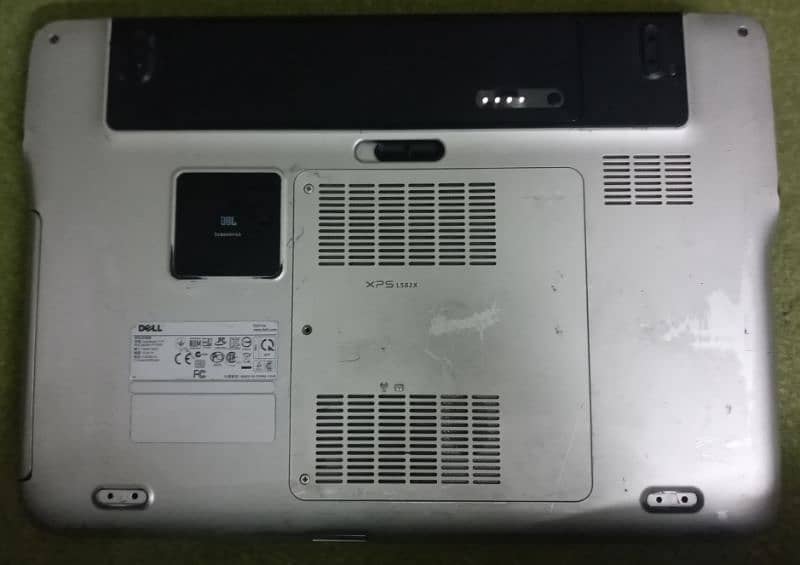 DELL XPS 15 L502X 1