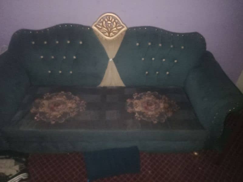 8/10 condition 5 seaters sofa set 8