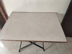 folding table