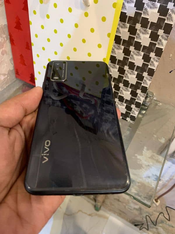 vivo y20s with box 0