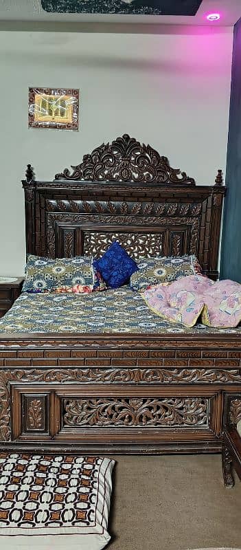 Double bed/King size bed/Dressing table/Bed set/Wooden bed/Furniture 1