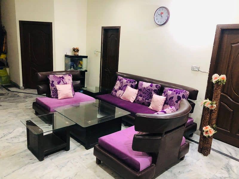 5 Seater Sofa Set For Sell 1