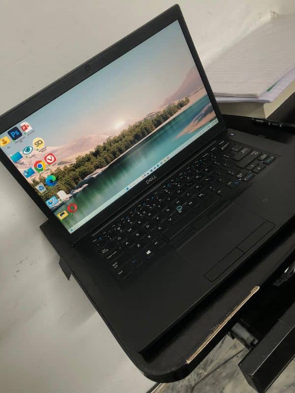 Dell Laptop Latitude 7490 1