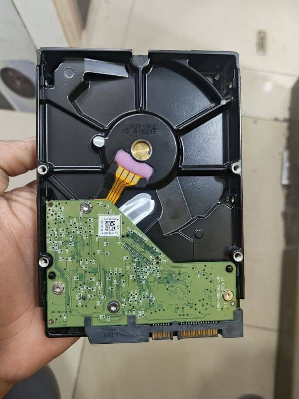 1 TB Hard Drive 1