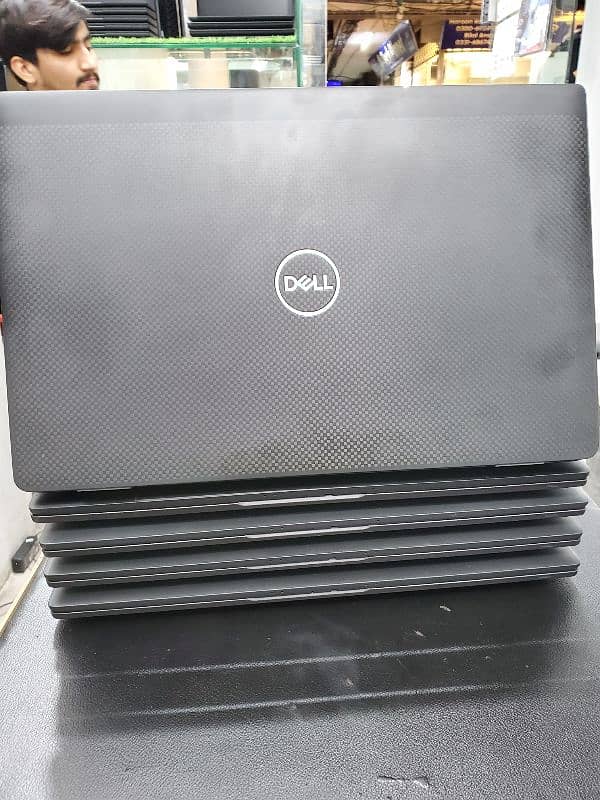 Dell Latitude 7420 touch i5 11th gen Ram 16 gb ssd 512 gb 3