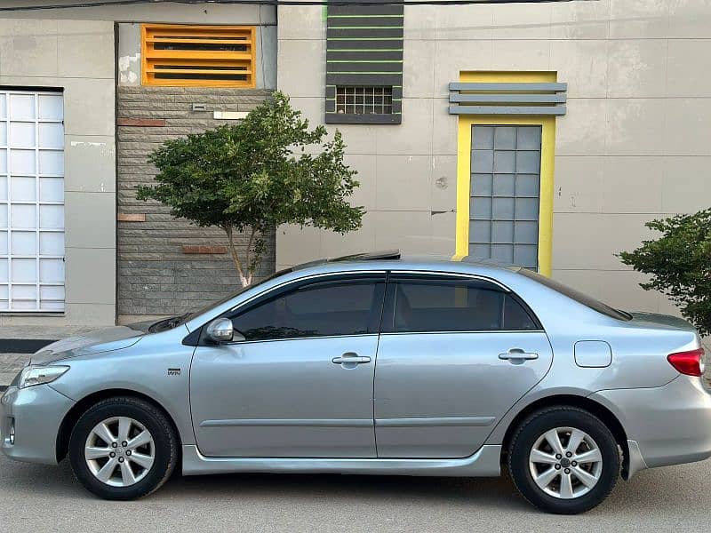 Toyota Corolla Altis Sr 3