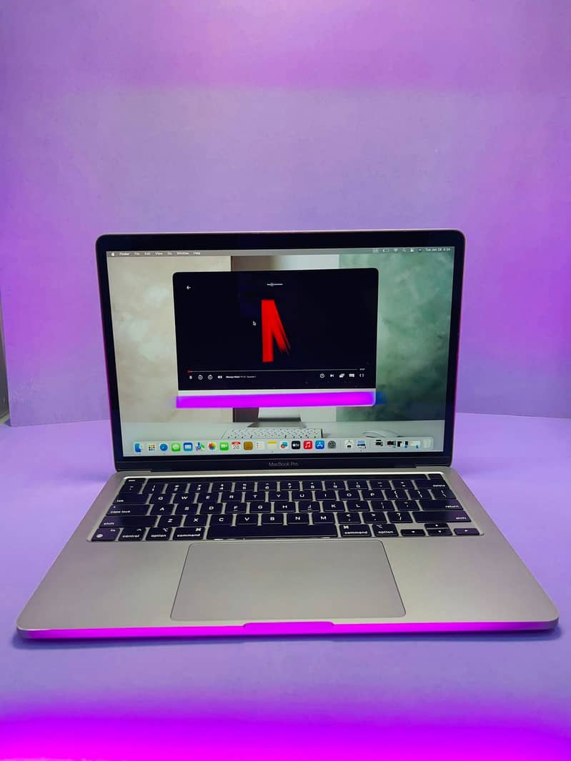 APPLE MACBOOK PRO M1 8GB/256GB 0