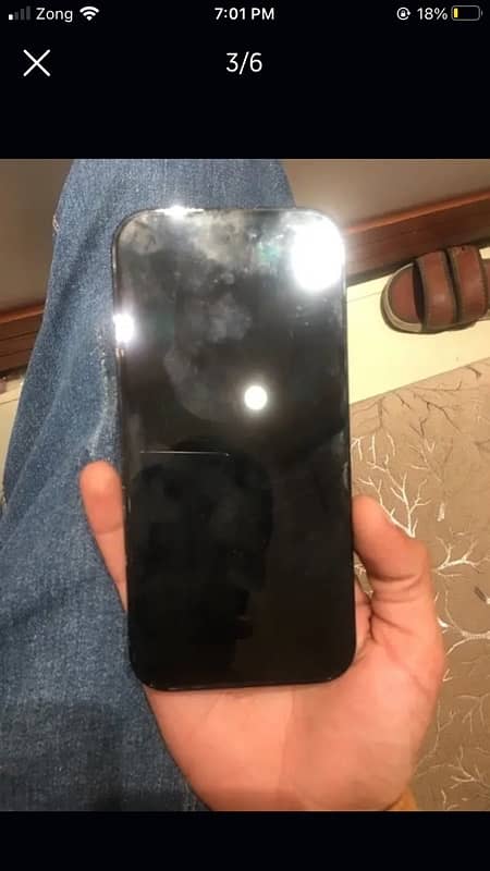 Selling iphone 14 pro urgent sale 4