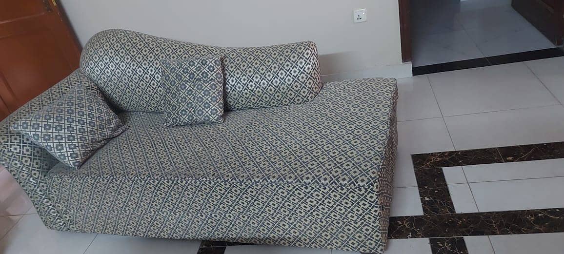 5 seater sofa | Good Cover and Set | Good Condition Sofa Set 3