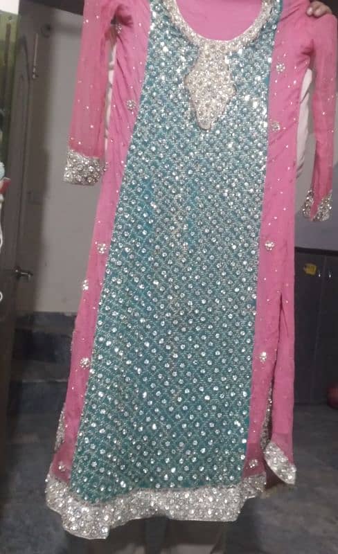 1 time used but looks new dressess 0