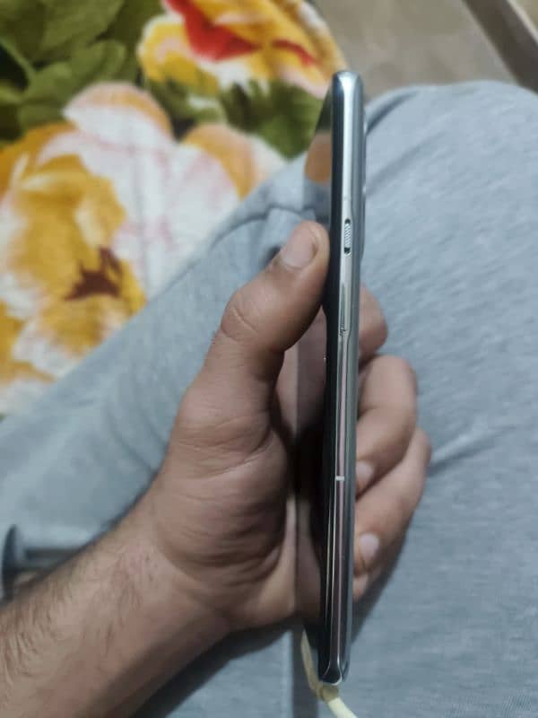 oneplus 9 pro glass brack 5